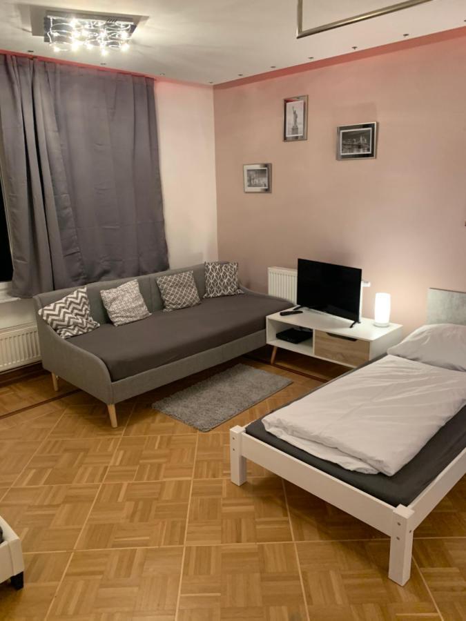 Aschaffapartment 4 Schlafzimmer Bis 10 Personen Bei Aschaffenburg Mainaschaff 外观 照片