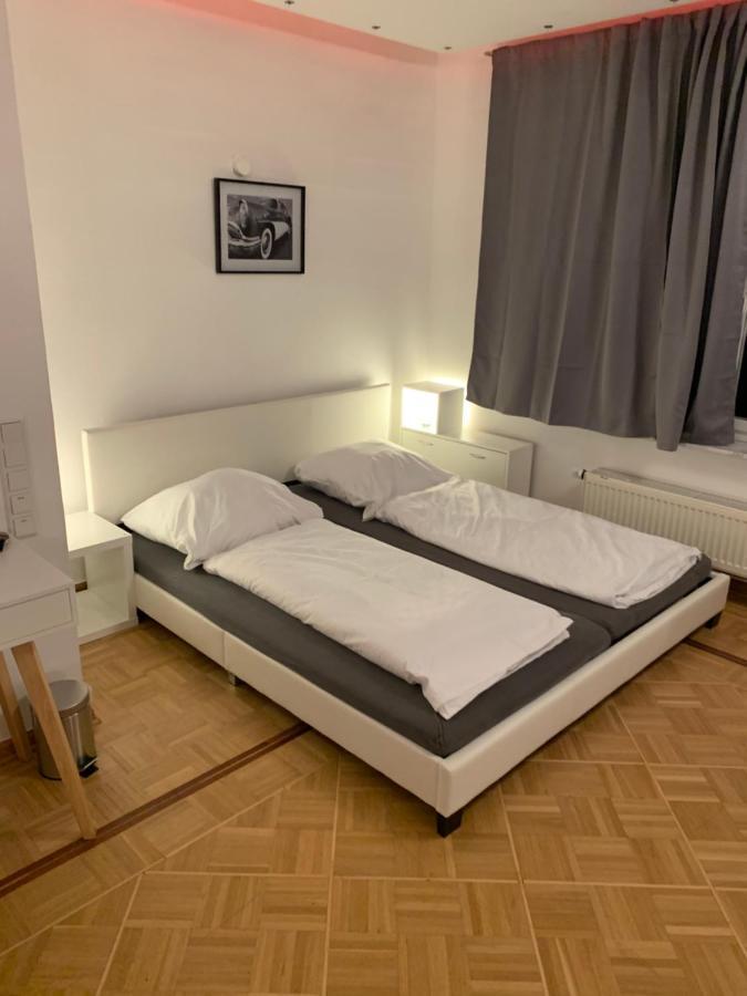 Aschaffapartment 4 Schlafzimmer Bis 10 Personen Bei Aschaffenburg Mainaschaff 外观 照片