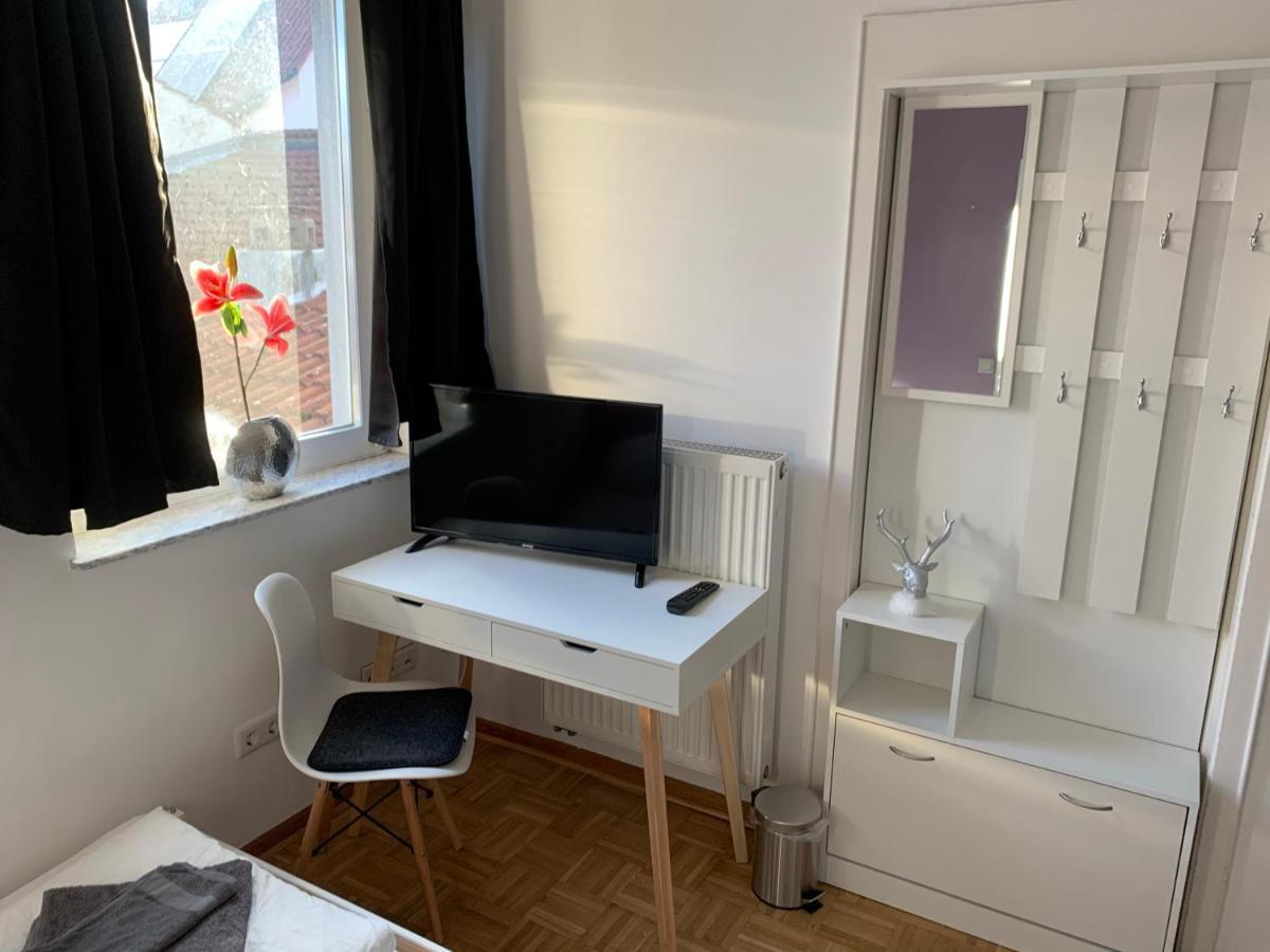 Aschaffapartment 4 Schlafzimmer Bis 10 Personen Bei Aschaffenburg Mainaschaff 外观 照片