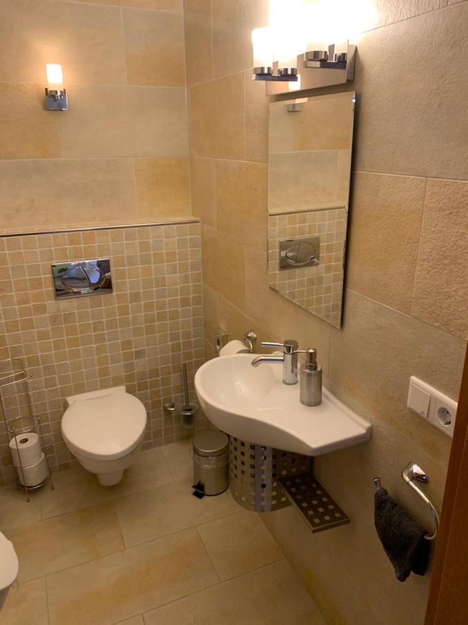 Aschaffapartment 4 Schlafzimmer Bis 10 Personen Bei Aschaffenburg Mainaschaff 外观 照片